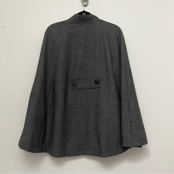 Dark Grey Herringbone Cape Single-breasted button Women's Size L/XL - Picture 2 of 10